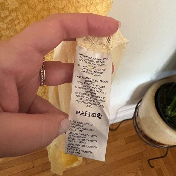 NWT Anthropologie Textured Mini Shift Dress Yellow Sleeveless Stretch Size M - Picture 7 of 10